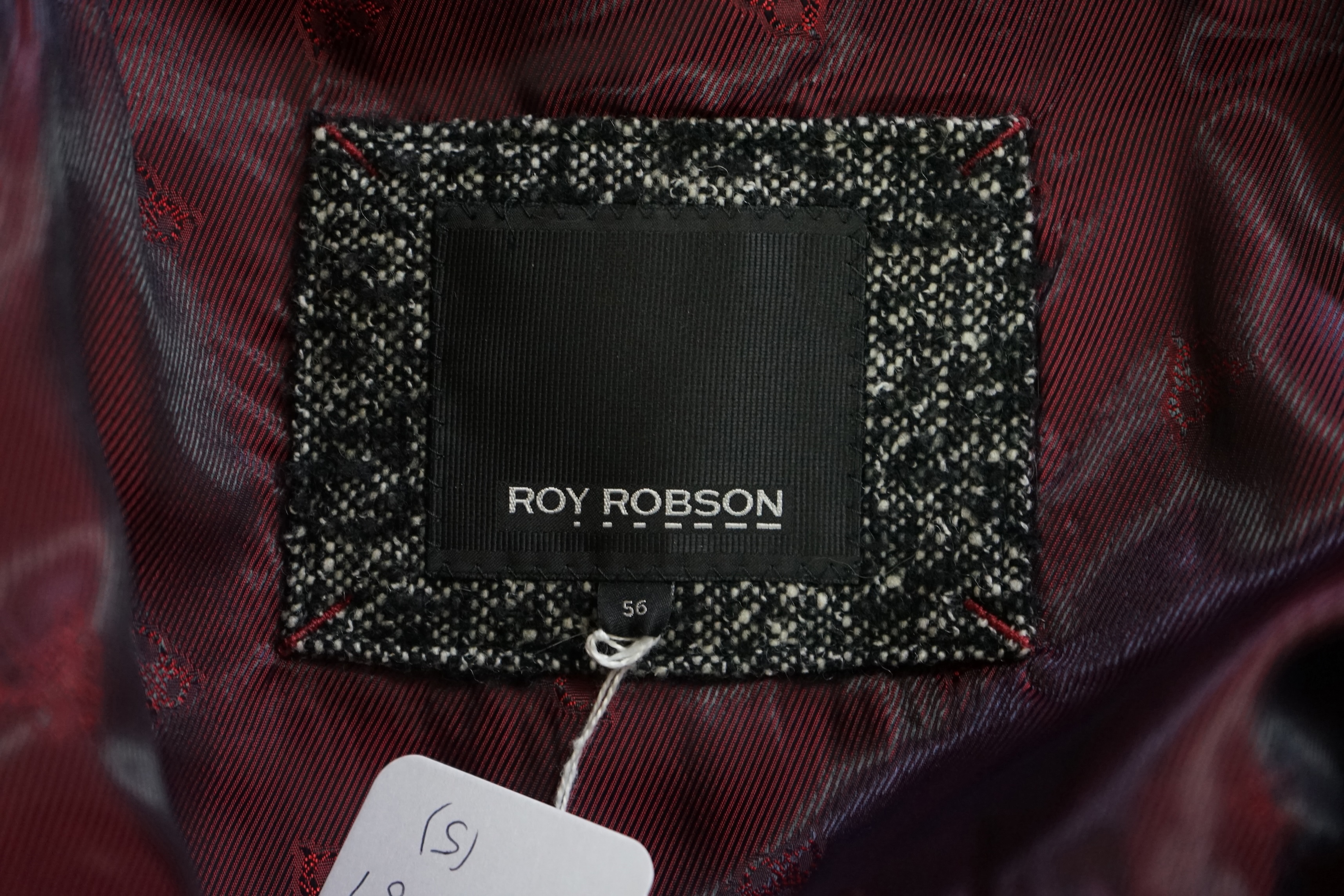 Five unisex and lady's coats including Tommy Hilfiger, Large - X Large. Proceeds to Happy Paws Puppy Rescue